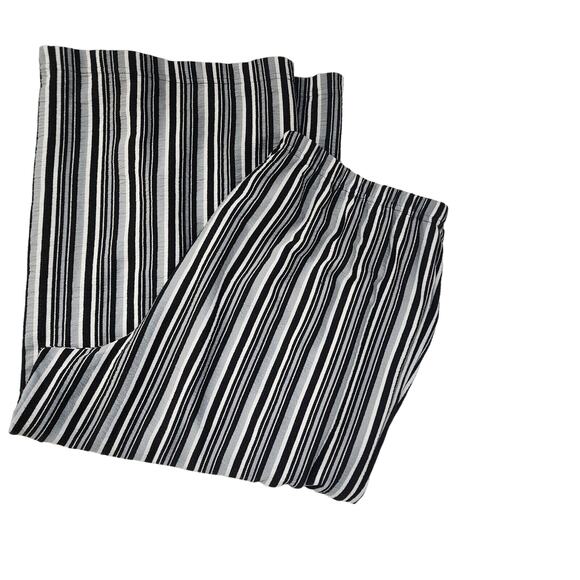 Joan Rivers Petite Womens Cropped Pants Size LP Pull On Striped Black Gray Wide - Picture 3 of 8